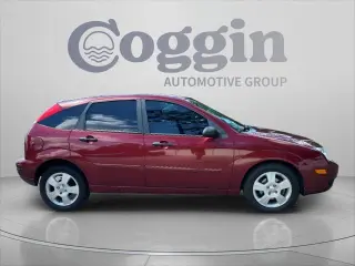 Ford Focus 2006 ZX5 S 4dr Hatchback