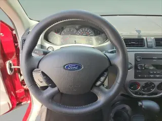 Ford Focus 2006 ZX5 S 4dr Hatchback