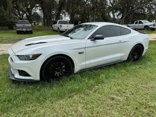 Ford Mustang 2017 GT Premium 2d Fastback