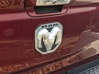 Ram 1500 2019 4x4 Laramie 4dr Quad Cab 6.4 ft. SB Pickup