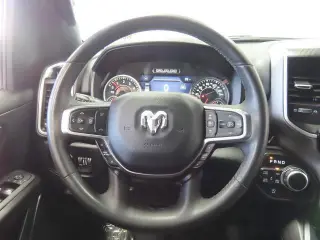 Ram 1500 2025 4x4 Big Horn Cabina de Tripulación 4 Puertas Cajón de Carga de 5.6 pies Pick-up