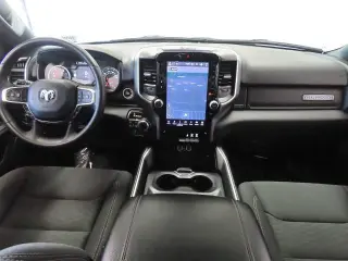 Ram 1500 2025 4x4 Big Horn Cabina de Tripulación 4 Puertas Cajón de Carga de 5.6 pies Pick-up