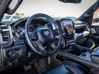 Camioneta Ram 1500 2019 4x4 Limited Cabina Crew de 4 puertas con baulera de 5.6 pies