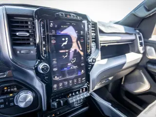 Camioneta Ram 1500 2019 4x4 Limited Cabina Crew de 4 puertas con baulera de 5.6 pies