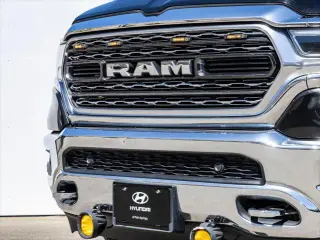 Camioneta Ram 1500 2019 4x4 Limited Cabina Crew de 4 puertas con baulera de 5.6 pies