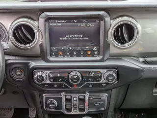 Jeep Gladiator 2022 4x4 Overland 4dr Crew Cab 5.0 ft. SB