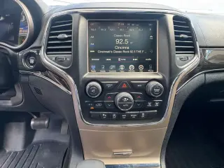 Jeep Grand Cherokee 2017 4x4 Overland 4dr SUV
