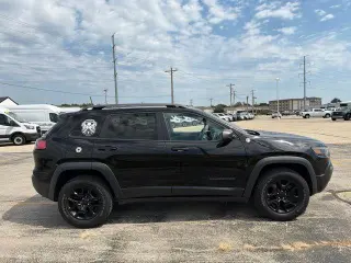 Jeep Cherokee 2021 4x4 Trailhawk 4dr SUV