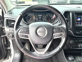 Jeep Cherokee 2020 4x4 Latitude Plus 4dr SUV