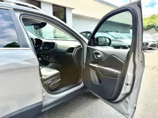 Jeep Cherokee 2020 4x4 Latitude Plus 4dr SUV
