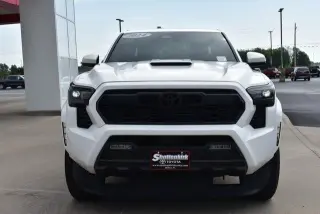 Toyota Tacoma 2024 4x4 TRD Sport 4p Cab Doble 5.0 ft SB 6M