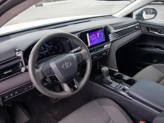 Toyota Camry 2025 LE 4dr Sedan