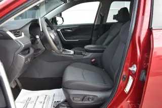 Toyota RAV4 2025 AWD XLE 4dr SUV