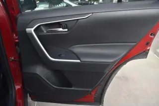 Toyota RAV4 2025 AWD XLE 4dr SUV