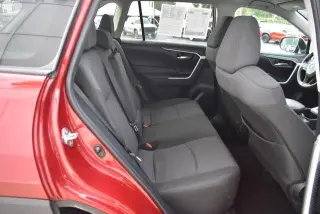 Toyota RAV4 2025 AWD XLE 4dr SUV