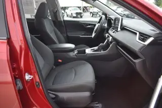 Toyota RAV4 2025 AWD XLE 4dr SUV