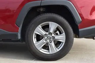 Toyota RAV4 2025 AWD XLE 4dr SUV
