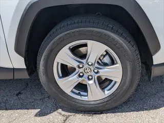 Toyota RAV4 Hybrid 2024 AWD XLE 4dr SUV
