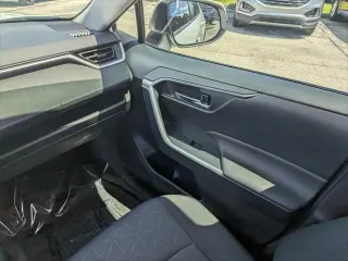 Toyota RAV4 Hybrid 2024 AWD XLE 4dr SUV