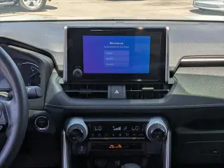Toyota RAV4 Hybrid 2024 AWD XLE 4dr SUV