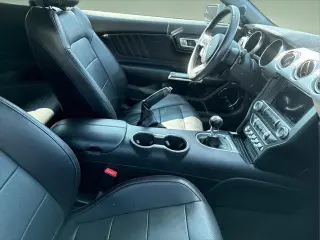 Ford Mustang 2018 GT Premium 2dr Fastback