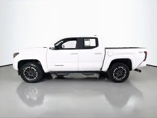 Toyota Tacoma 2025 4x4 TRD Sport 4p Doble Cabina Doble 5.0 ft CB 8A