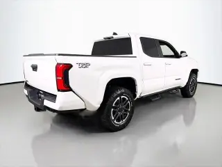 Toyota Tacoma 2025 4x4 TRD Sport 4p Doble Cabina Doble 5.0 ft CB 8A