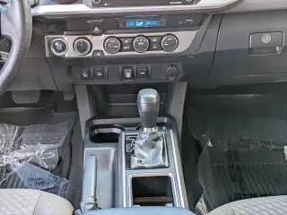 Toyota Tacoma 2023 4x4 SR5 V6 4dr Cab Doble 5.0 ft SB