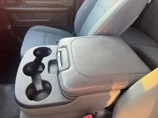 Ram 1500 Classic 2019 4x2 Tradesman Cabina Cuádruple 4 puertas, 6.3 pies de cajón, pickup