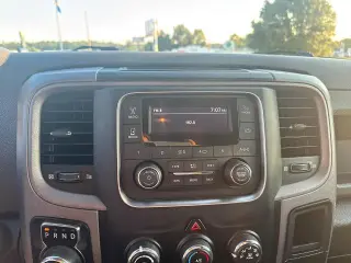 Ram 1500 Classic 2019 4x2 Tradesman Cabina Cuádruple 4 puertas, 6.3 pies de cajón, pickup