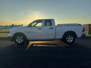 Ram 1500 Classic 2019 4x2 Tradesman Cabina Cuádruple 4 puertas, 6.3 pies de cajón, pickup