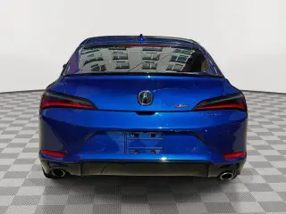 Acura Integra 2023 Liftback de 4 puertas con Paquete A-SPEC