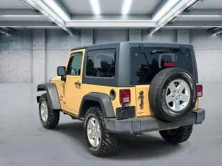 Jeep Wrangler 2013 4x4 Sport 2dr SUV