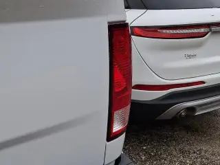 Ram 1500 Clásico 2021 4x2 Tradesman 2dr Cabina Estándar Regular 8 ft. LB Pickup