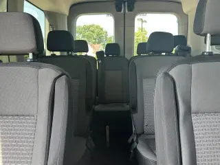 Ford Transit 2024 350 XLT 3dr LWB Techo Medio Passenger Van