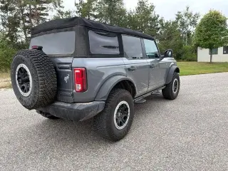 Ford Bronco 2023 4x4 Badlands Advanced SUV de 4 puertas