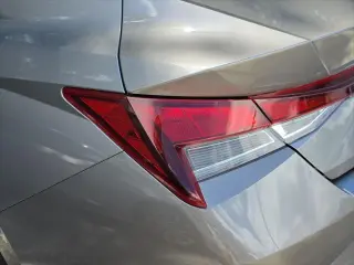 Hyundai ELANTRA 2023 SEL 4p Sedan