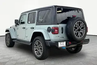 Jeep Wrangler 2023 4x4 Sahara 4xe SUV de 4 puertas