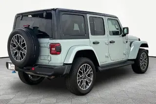 Jeep Wrangler 2023 4x4 Sahara 4xe SUV de 4 puertas