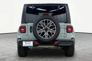 Jeep Wrangler 2023 4x4 Sahara 4xe SUV de 4 puertas