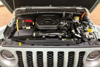 Jeep Wrangler 2023 4x4 Sahara 4xe SUV de 4 puertas