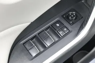 Toyota RAV4 2024 AWD XLE 4p SUV