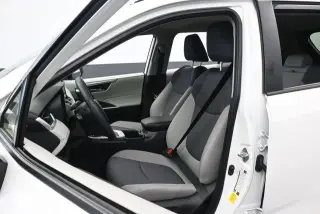 Toyota RAV4 2024 AWD XLE 4p SUV
