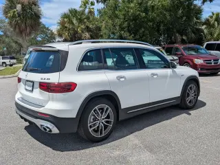 Mercedes-Benz GLB 2025 AWD AMG GLB 35 4MATIC 4p SUV