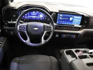 Chevrolet Silverado 1500 2022 4x2 LT 4p Cab Camioneta 5.8 ft. SB