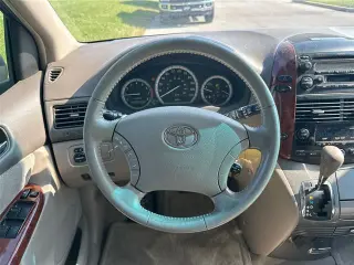 Toyota Sienna 2004 XLE 7 pasajeros minivan de 4 puertas