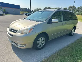 Toyota Sienna 2004 XLE 7 pasajeros minivan de 4 puertas