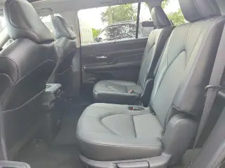 Toyota Grand Highlander 2024 XLE 4dr SUV