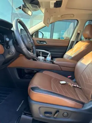 Nissan Pathfinder 2023 Platinum SUV 4 puertas