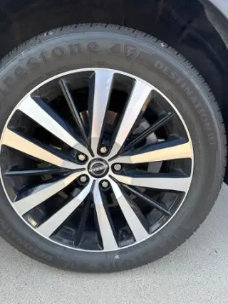 Nissan Pathfinder 2023 Platinum SUV 4 puertas